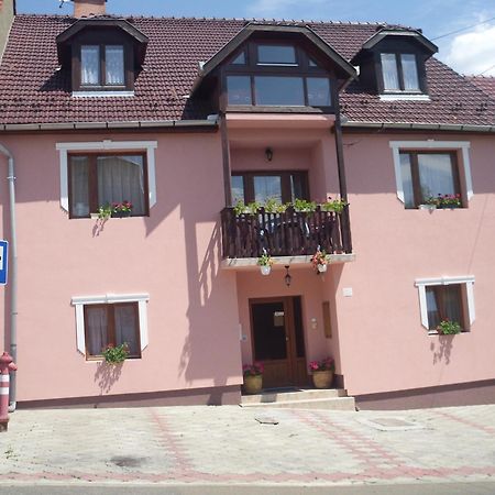 Flamingo Vendeghaz Bed and Breakfast Eger Eksteriør billede